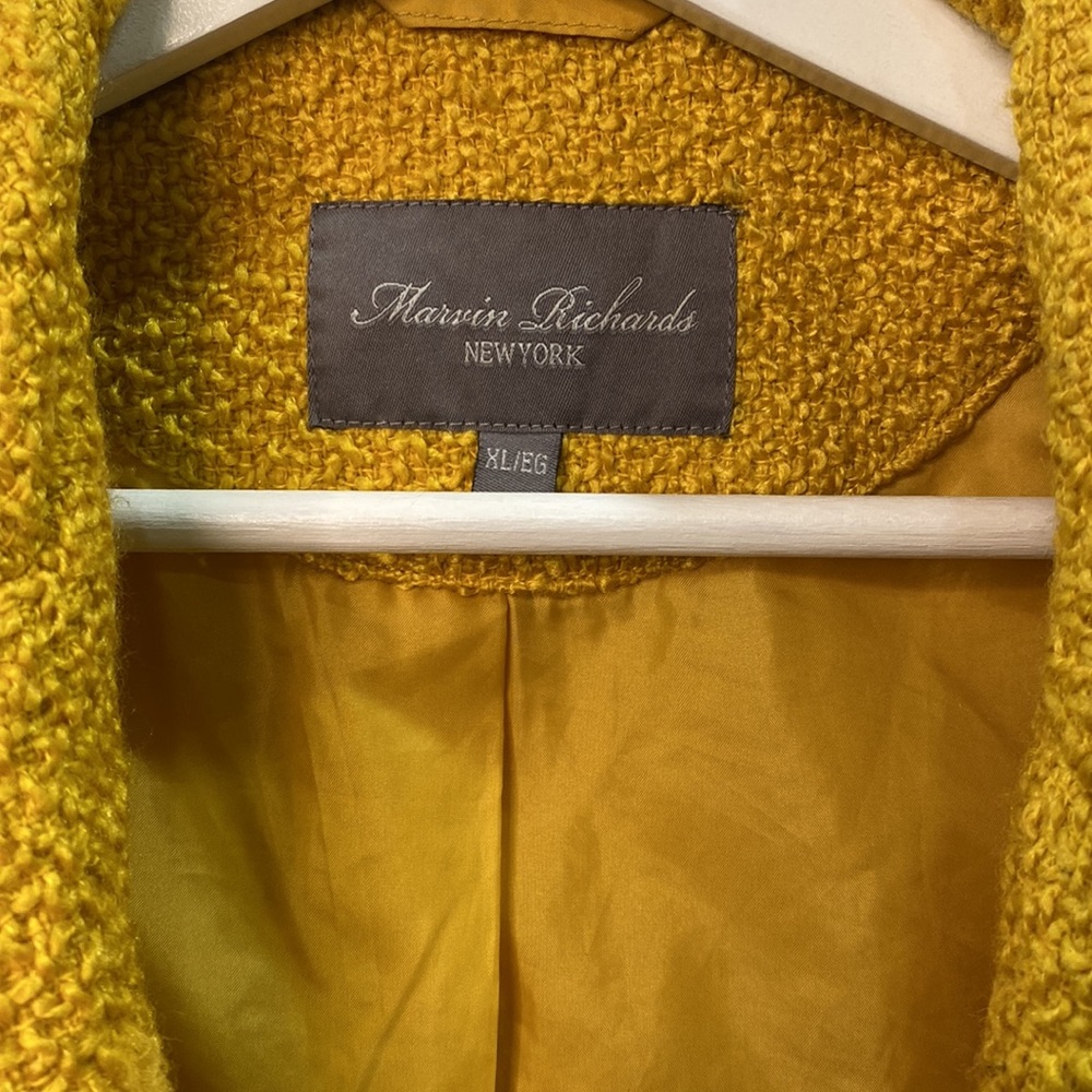 Jacket Yellow 🌼 - Picture 2 of 7